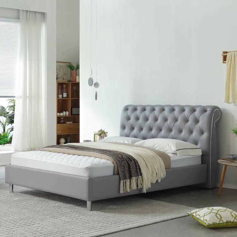 MP3618ZT |   Luxuriously comfortable leather bed with a generously cushioned headboard