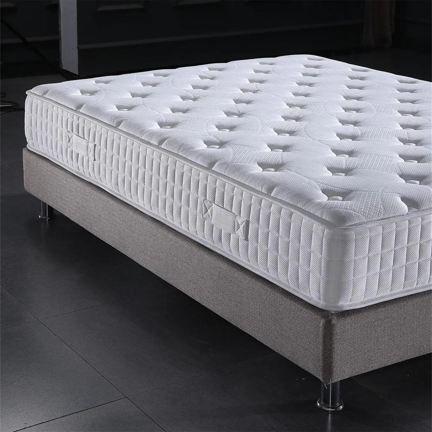 21BA-01 |  Hotel-Grade Mattress With Bonnel Spring Structure Soft Hardness